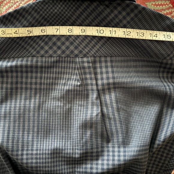 Icebreaker Men’s 100% Merino Wool button up shirt in Cool Navy Plaid! Sm/Md fit - Picture 11 of 13